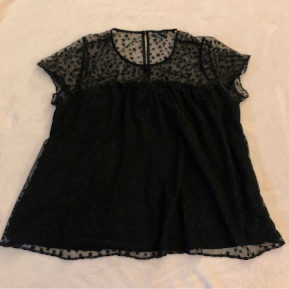 Black Sheer Torrid Top size 2 EUC OBO